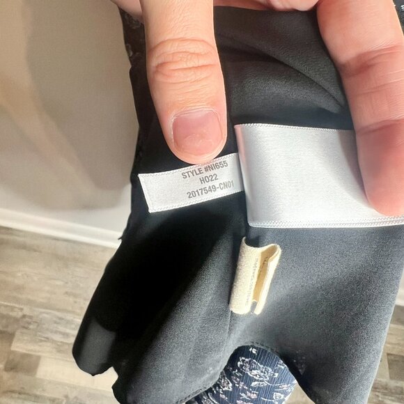 Georgette V-Neck Tiered Midi Dress in Enchanted Floral Dark Floral Prairie Sz L - Picture 7 of 8